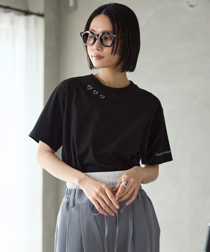 有機棉 心形 標誌刺繡T恤 / 圓領 單點標誌 刺繡短袖T恤