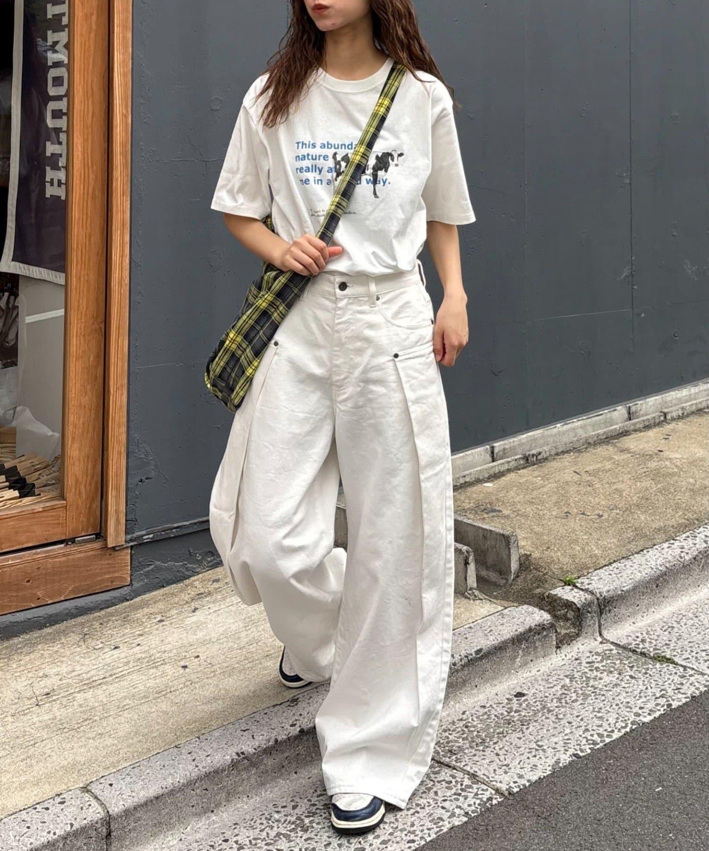 【男女通用】牛圖案T恤