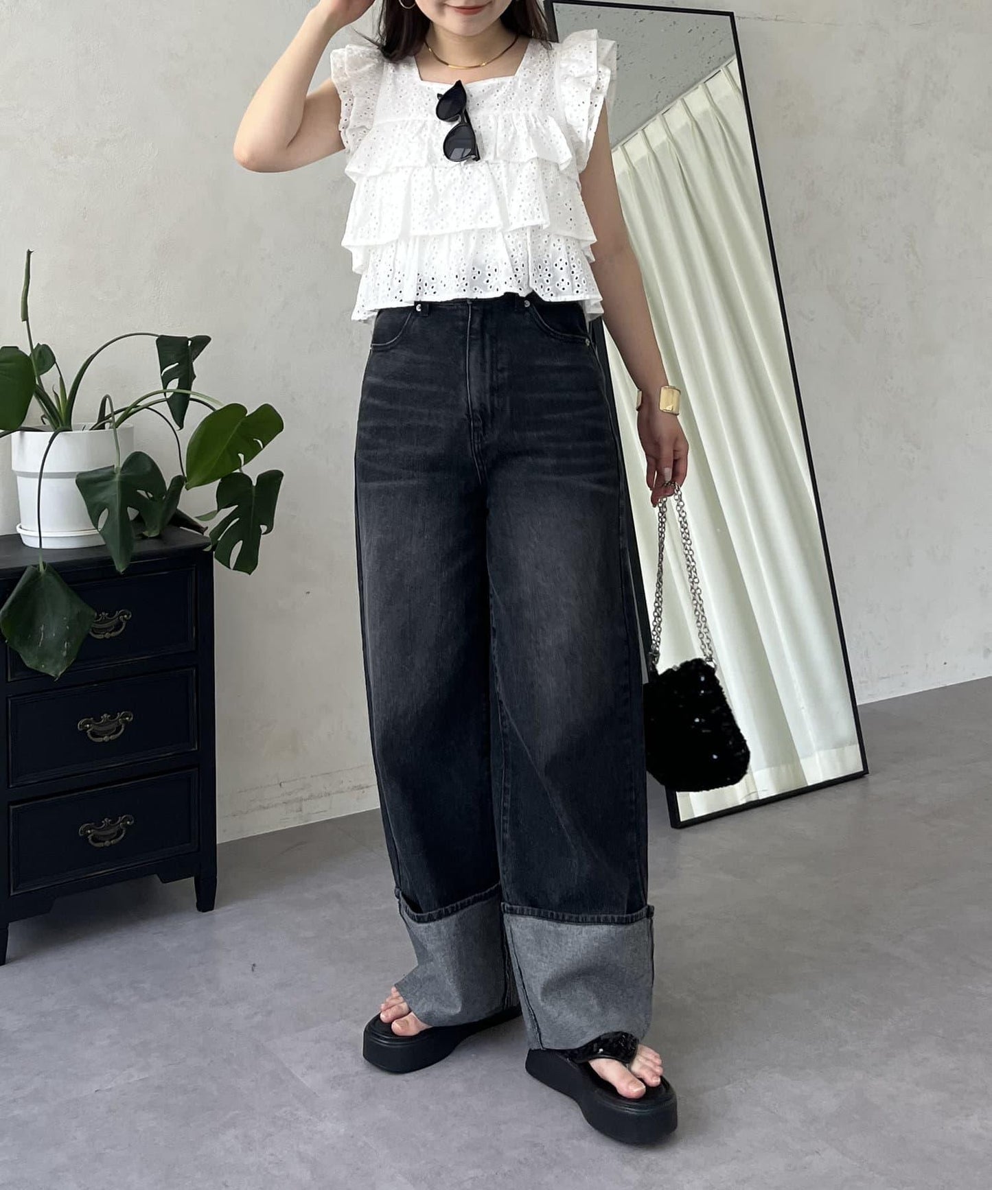 卷邊寬鬆牛仔褲
