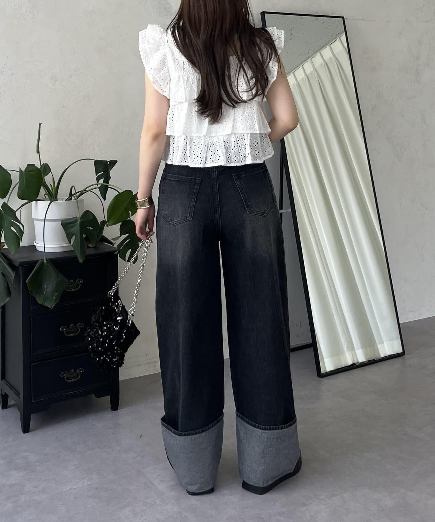 卷邊寬鬆牛仔褲