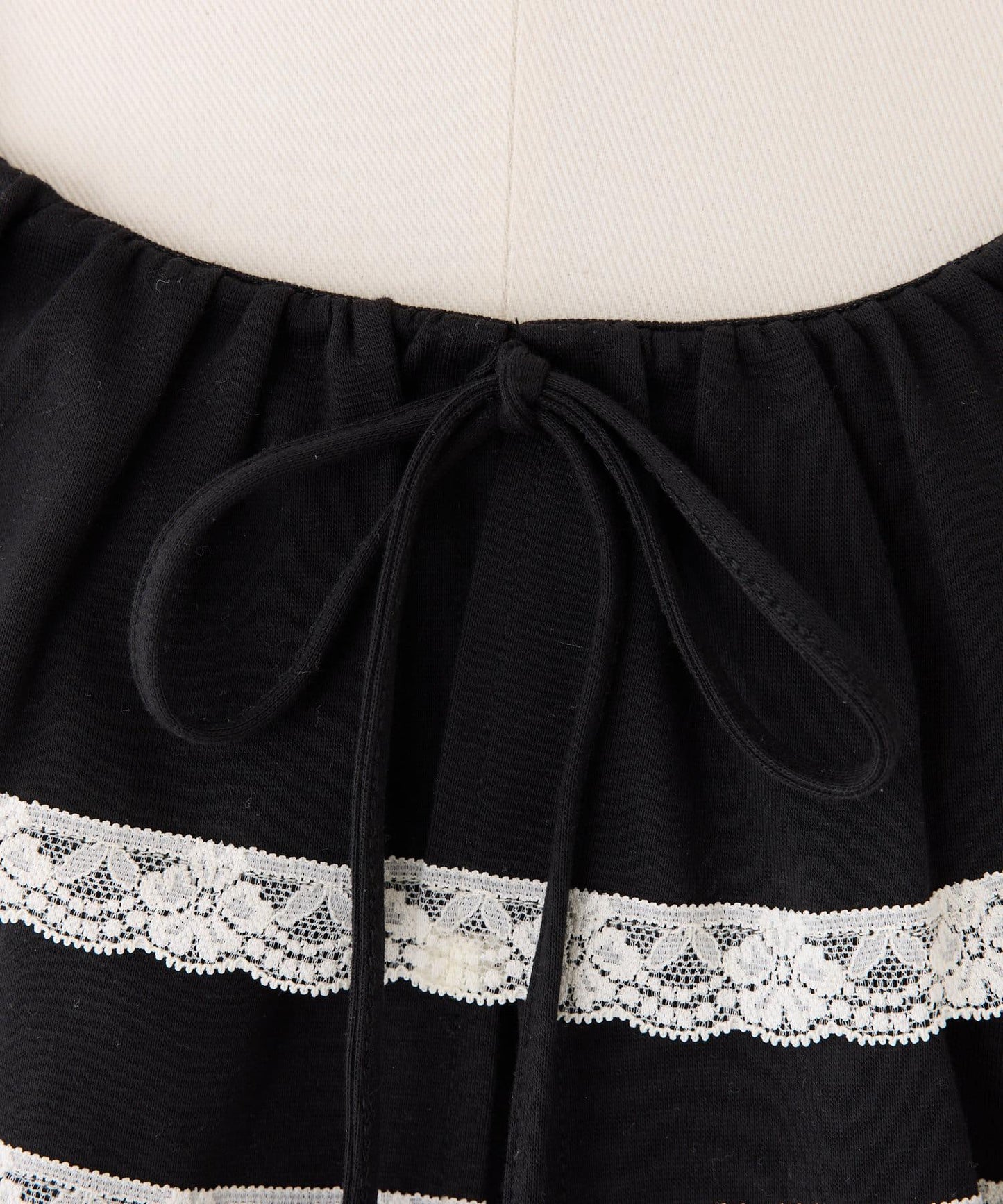 【一件接一件】荷葉邊吊帶背心