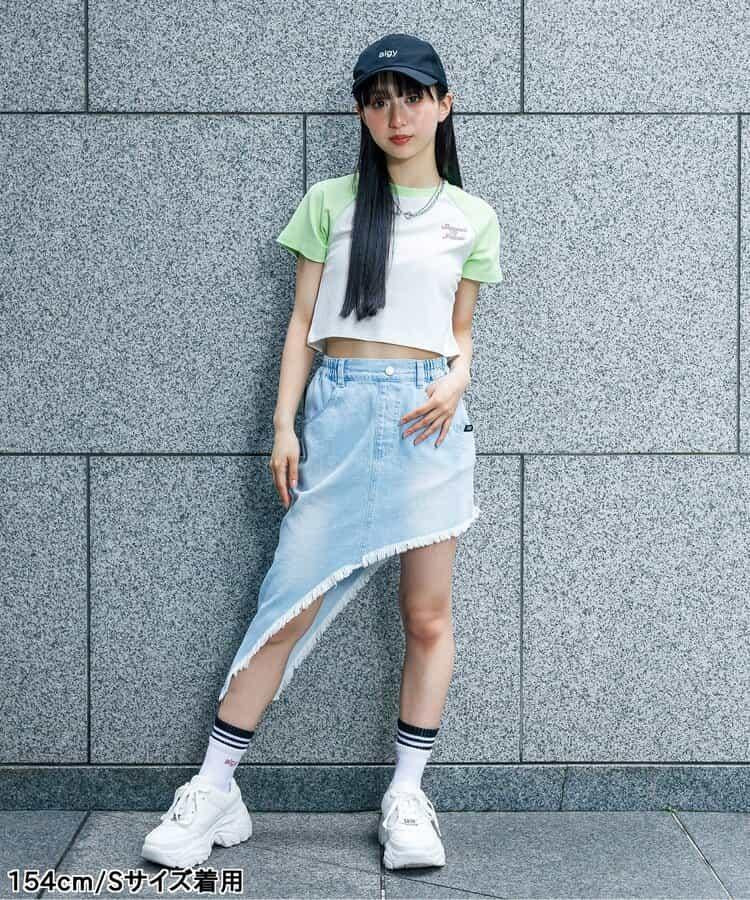 緊湊清爽拉鍊拉桿T-shirt