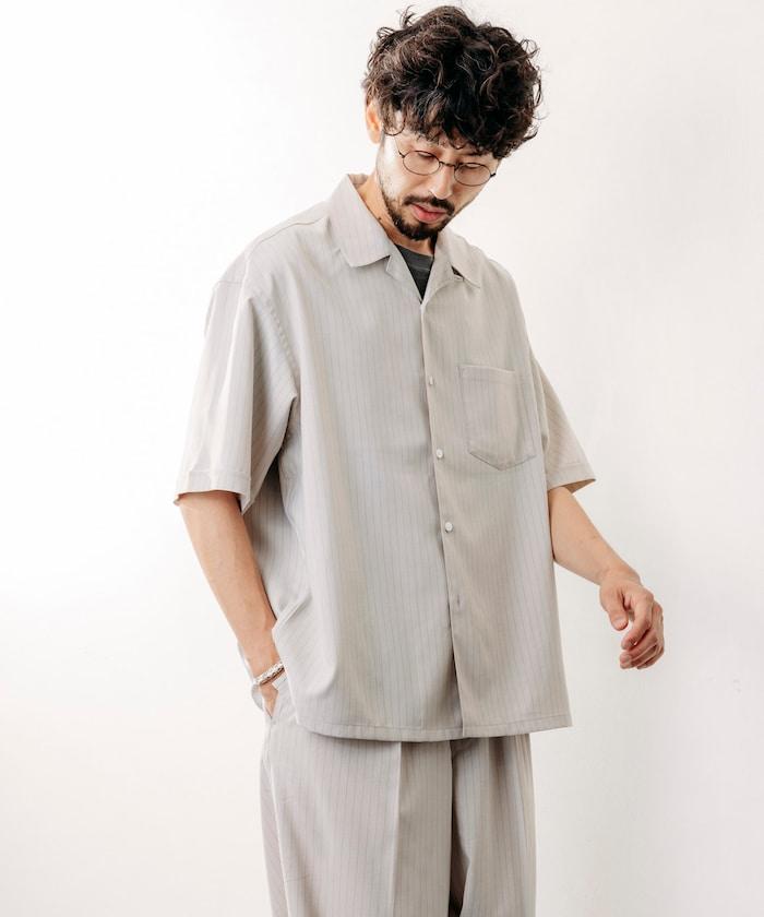 Reflax 功能性材料 輕鬆合身 條紋 開領襯衫 短袖