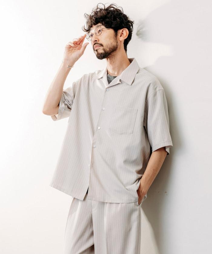 Reflax 功能性材料 輕鬆合身 條紋 開領襯衫 短袖