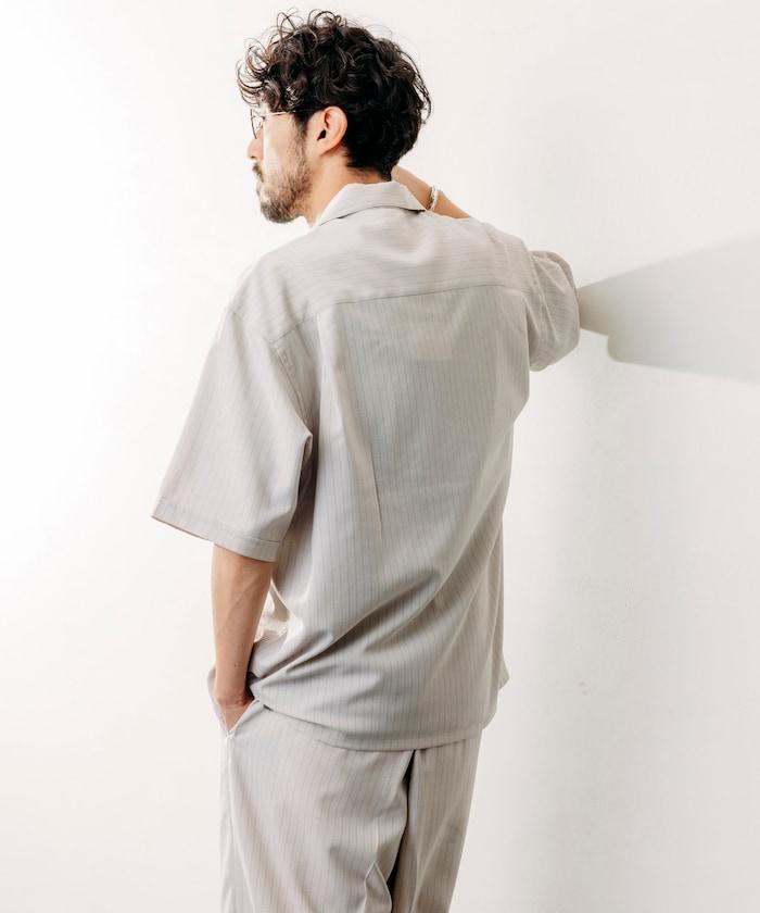 Reflax 功能性材料 輕鬆合身 條紋 開領襯衫 短袖