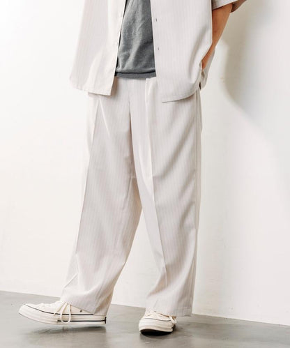 Reflax 功能性材料 寬鬆剪裁 輕鬆條紋西褲