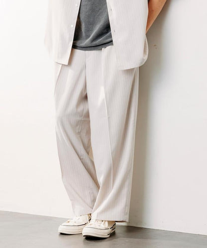 Reflax 功能性材料 寬鬆剪裁 輕鬆條紋西褲