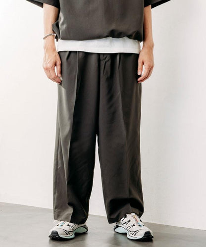 Reflax 功能性材料 寬鬆剪裁 輕鬆 休閒褲