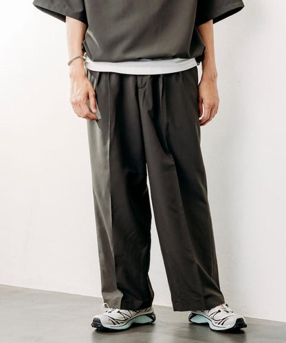 Reflax 功能性材料 寬鬆剪裁 輕鬆 休閒褲