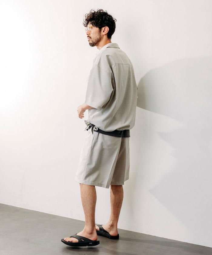 Reflax 功能性材料 輕鬆合身 半拉鍊襯衫 短袖