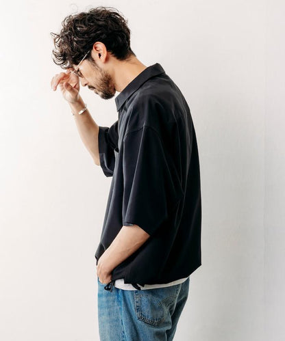 Reflax 功能性材料 輕鬆合身 半拉鍊襯衫 短袖