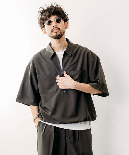 Reflax 功能性材料 輕鬆合身 半拉鍊襯衫 短袖