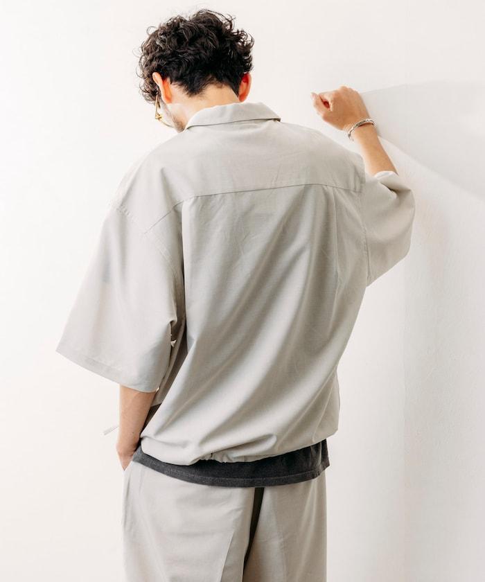 Reflax 功能性材料 輕鬆合身 半拉鍊襯衫 短袖