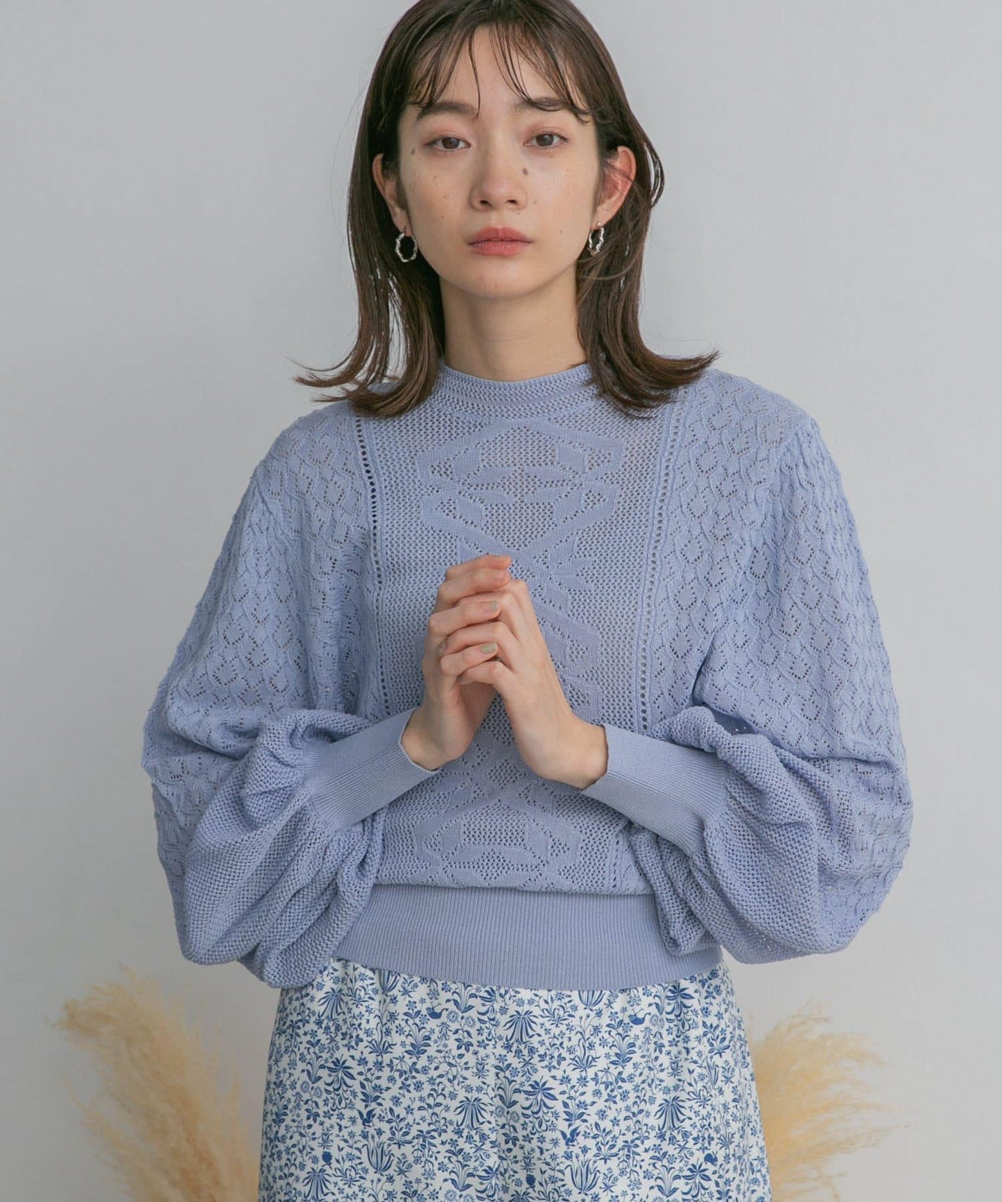 泡泡袖花紋針織衫