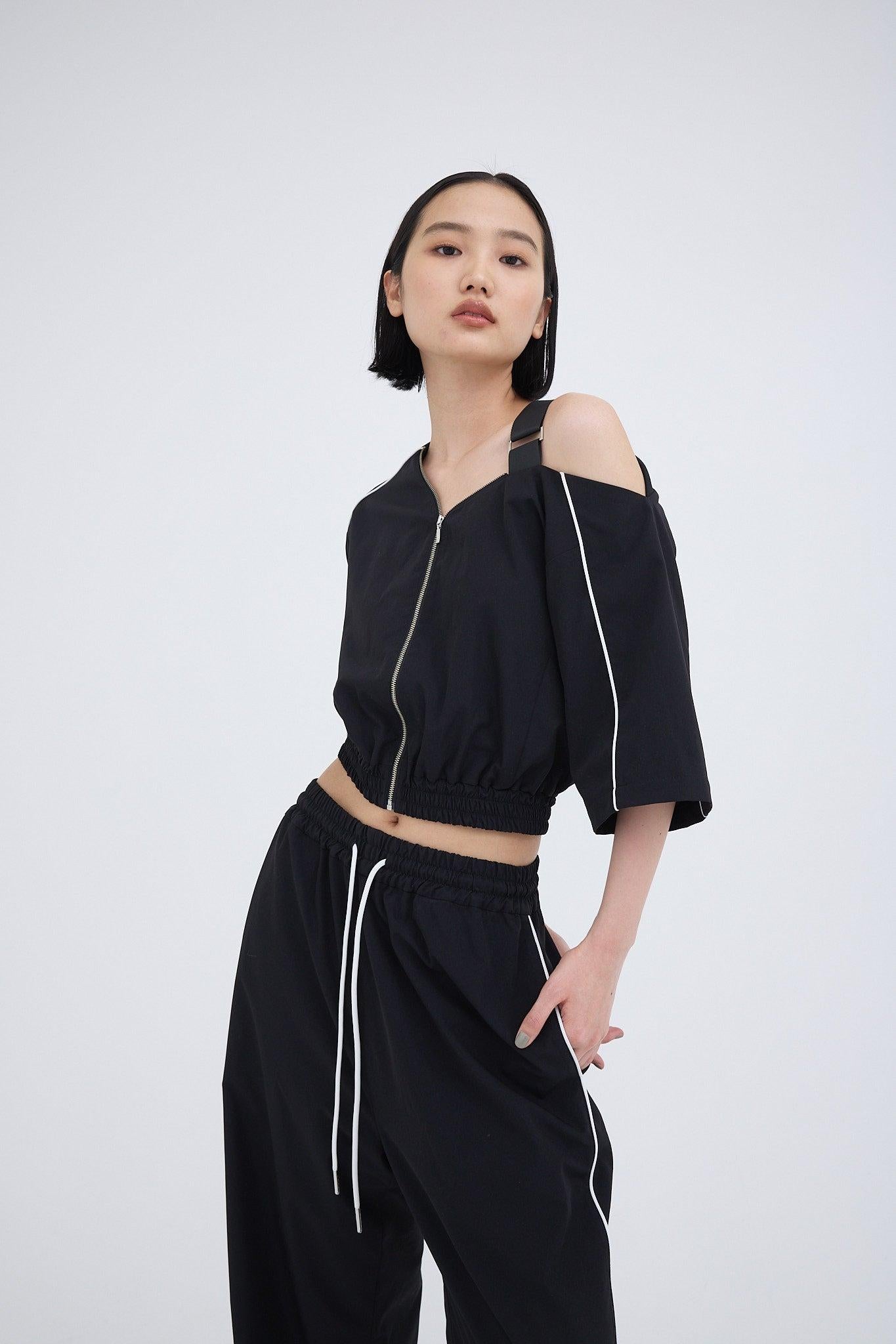 對比色拼接上衣