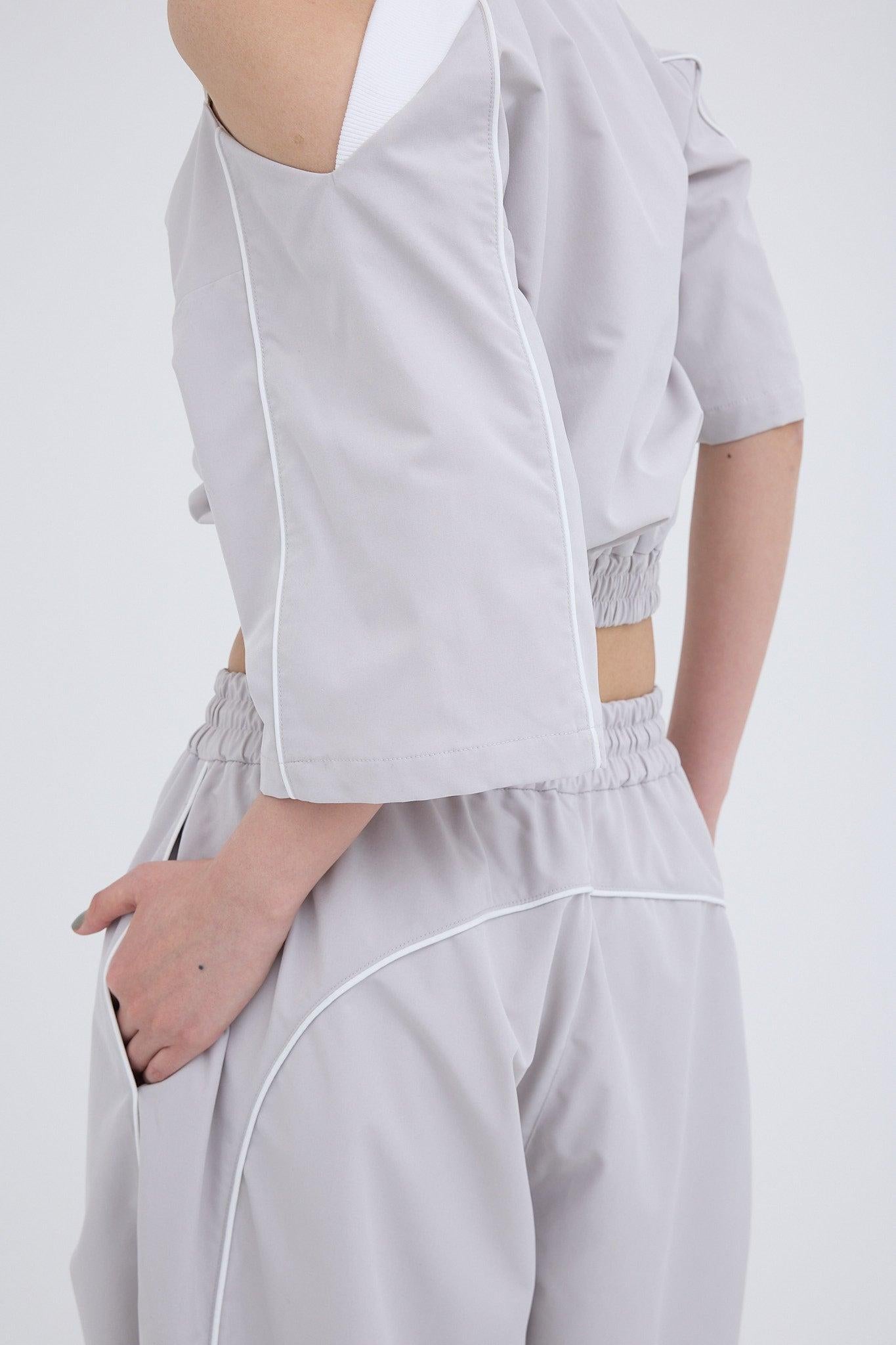 對比色拼接上衣