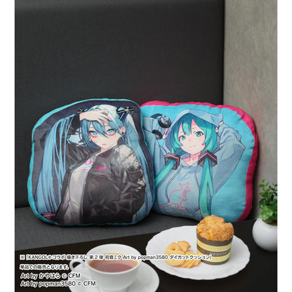 《初音未來》_KANGOL®合作 描繪下來 第2彈 《初音未來》 由popman3580設計的切割抱枕