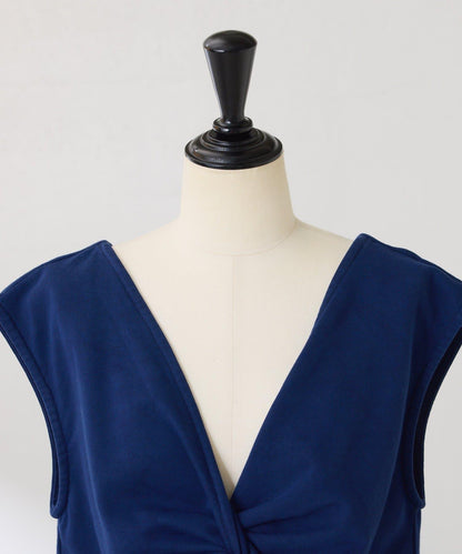 【前後兩種穿法】Q.anos 扭結款背心