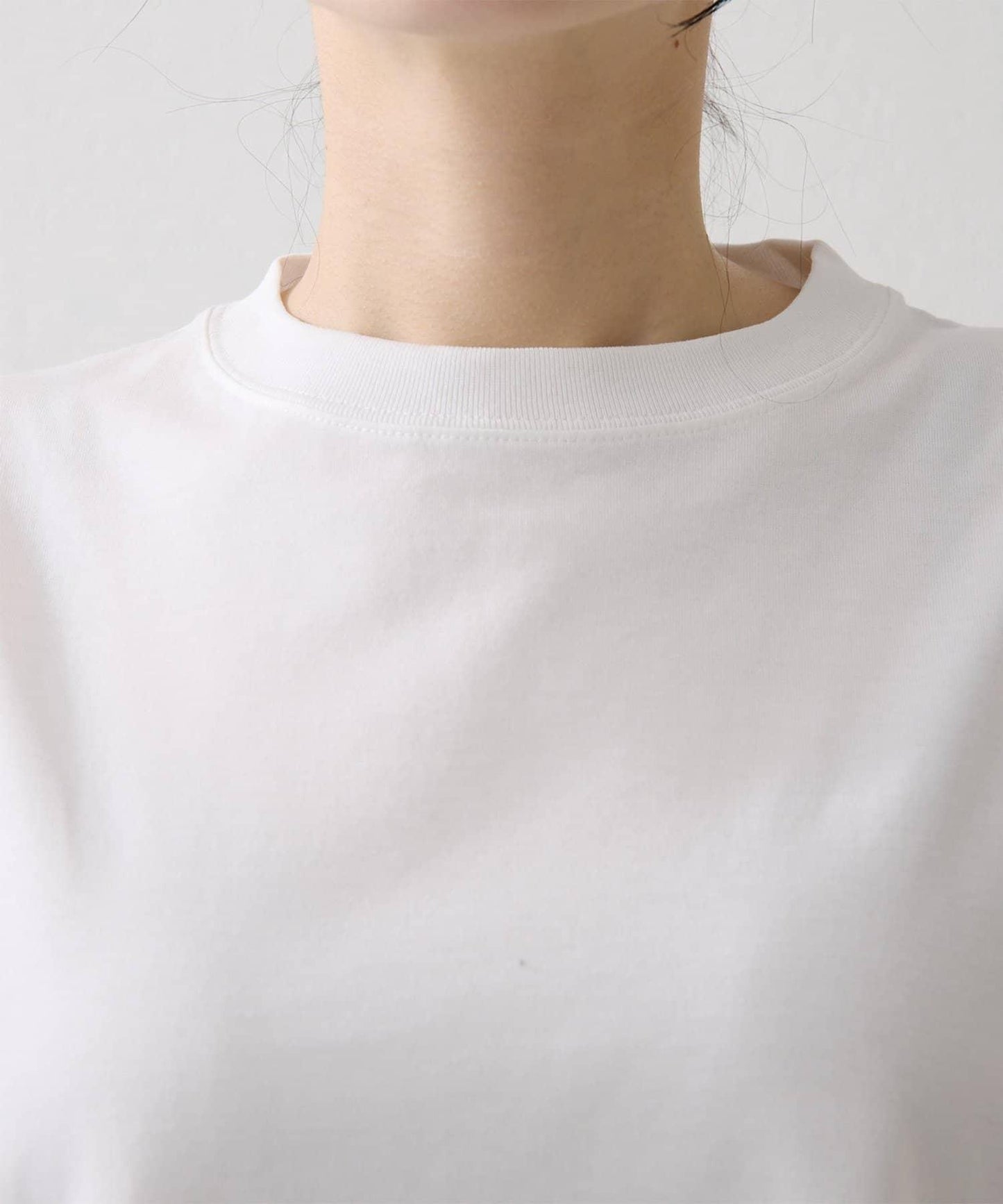 圓領棉質T恤款套頭衫