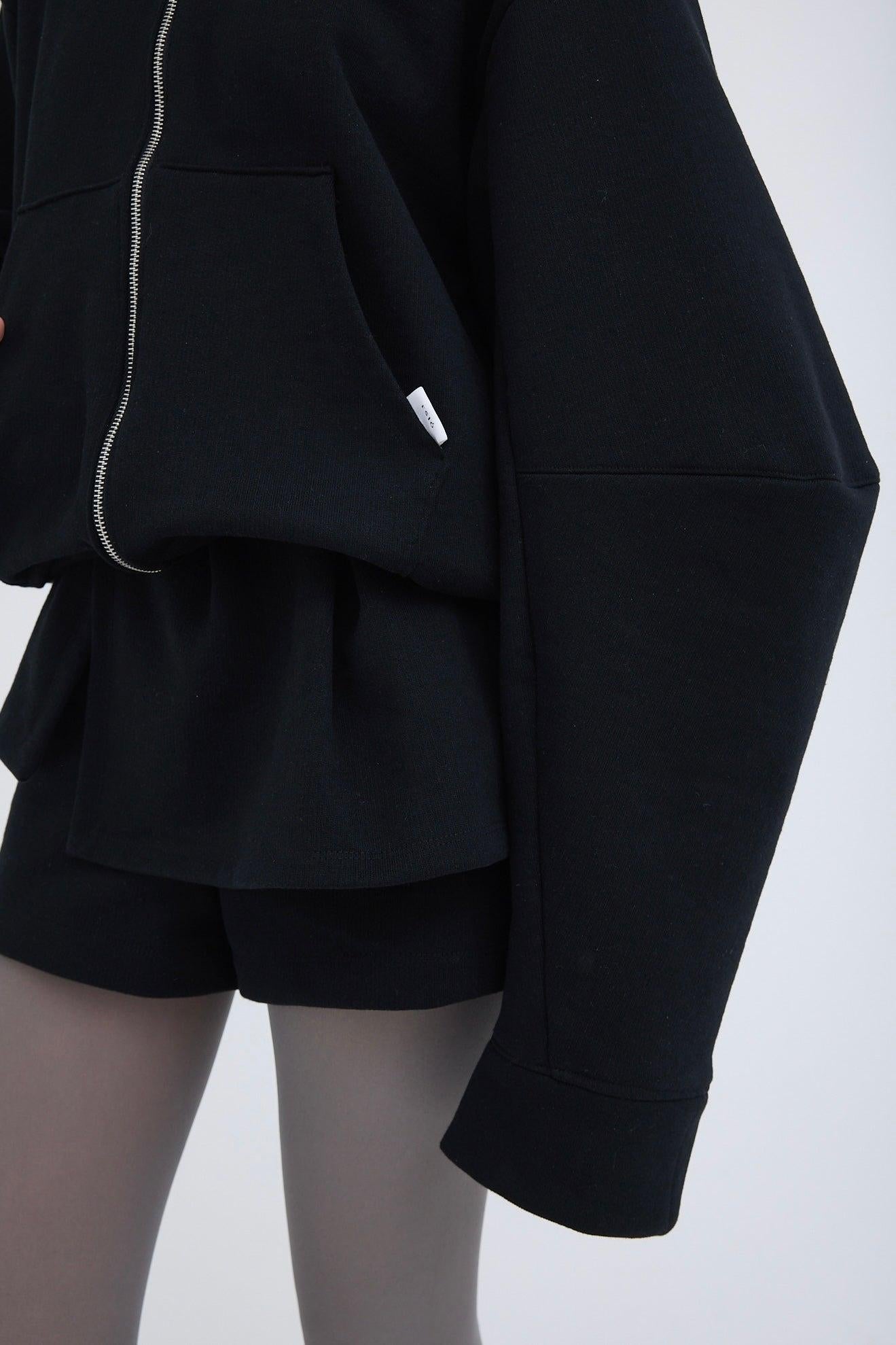 邊緣荷葉邊短褲