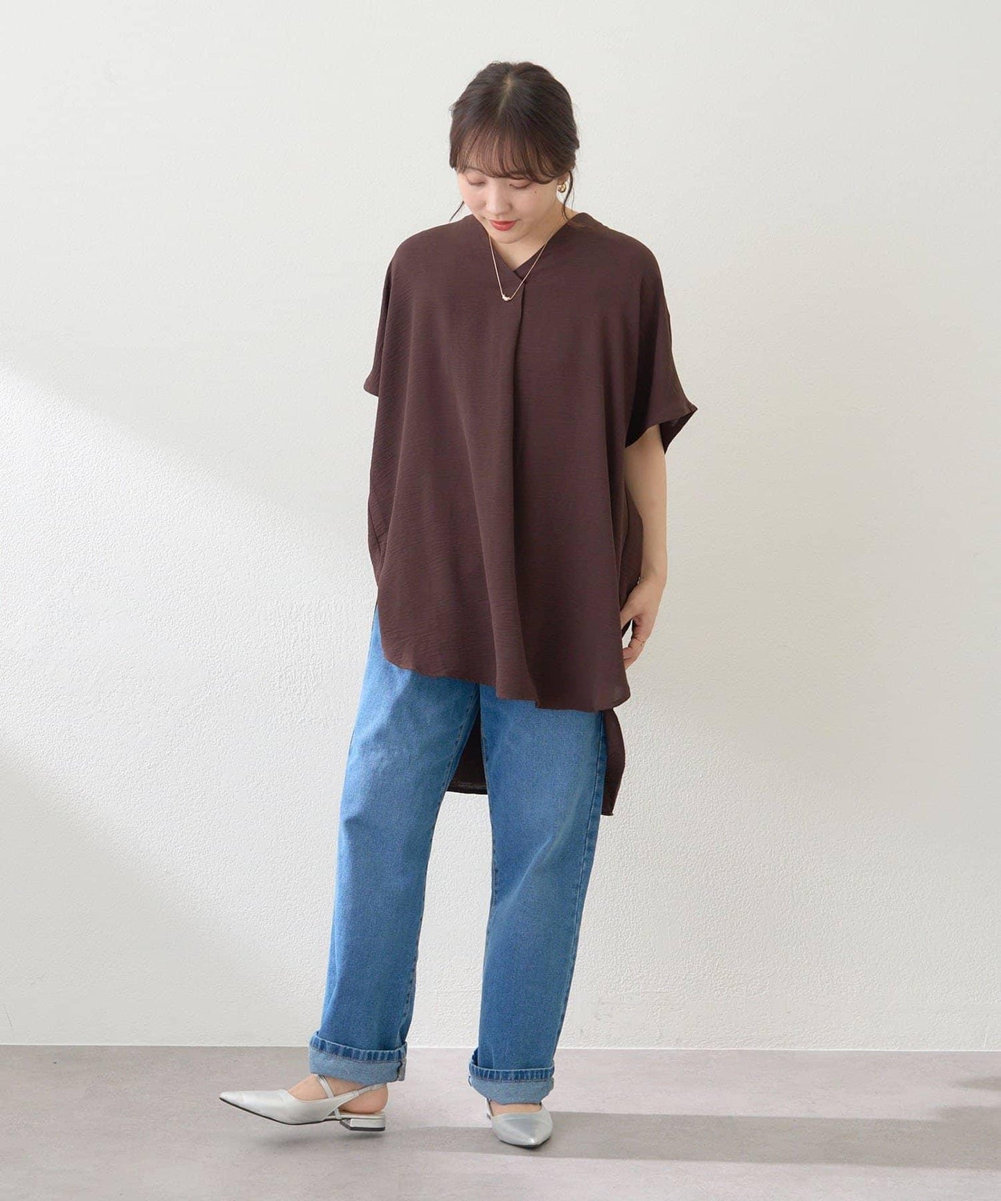 後背繫帶束腰長款襯衫