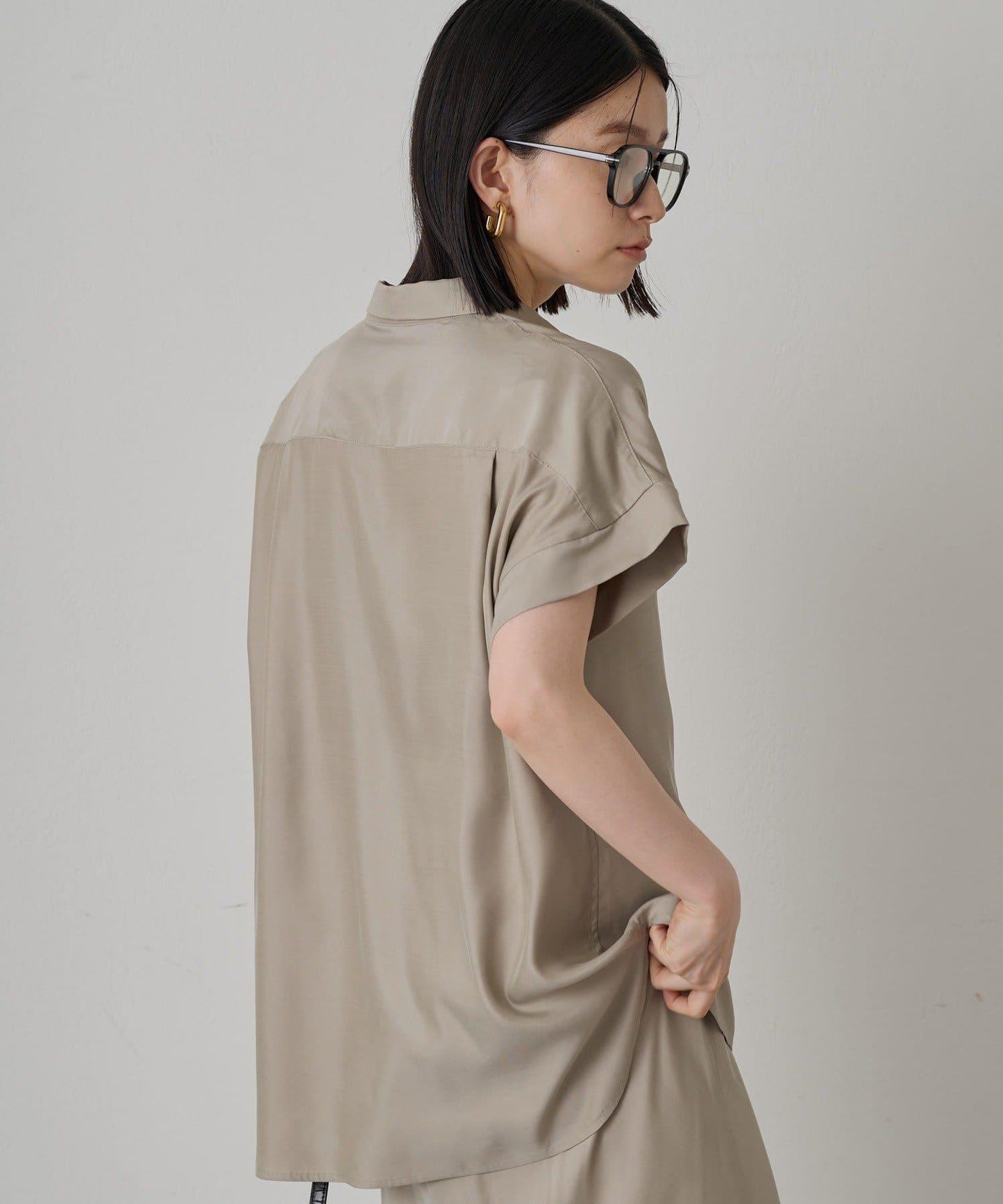 Loungedress Fibril法式襯衫