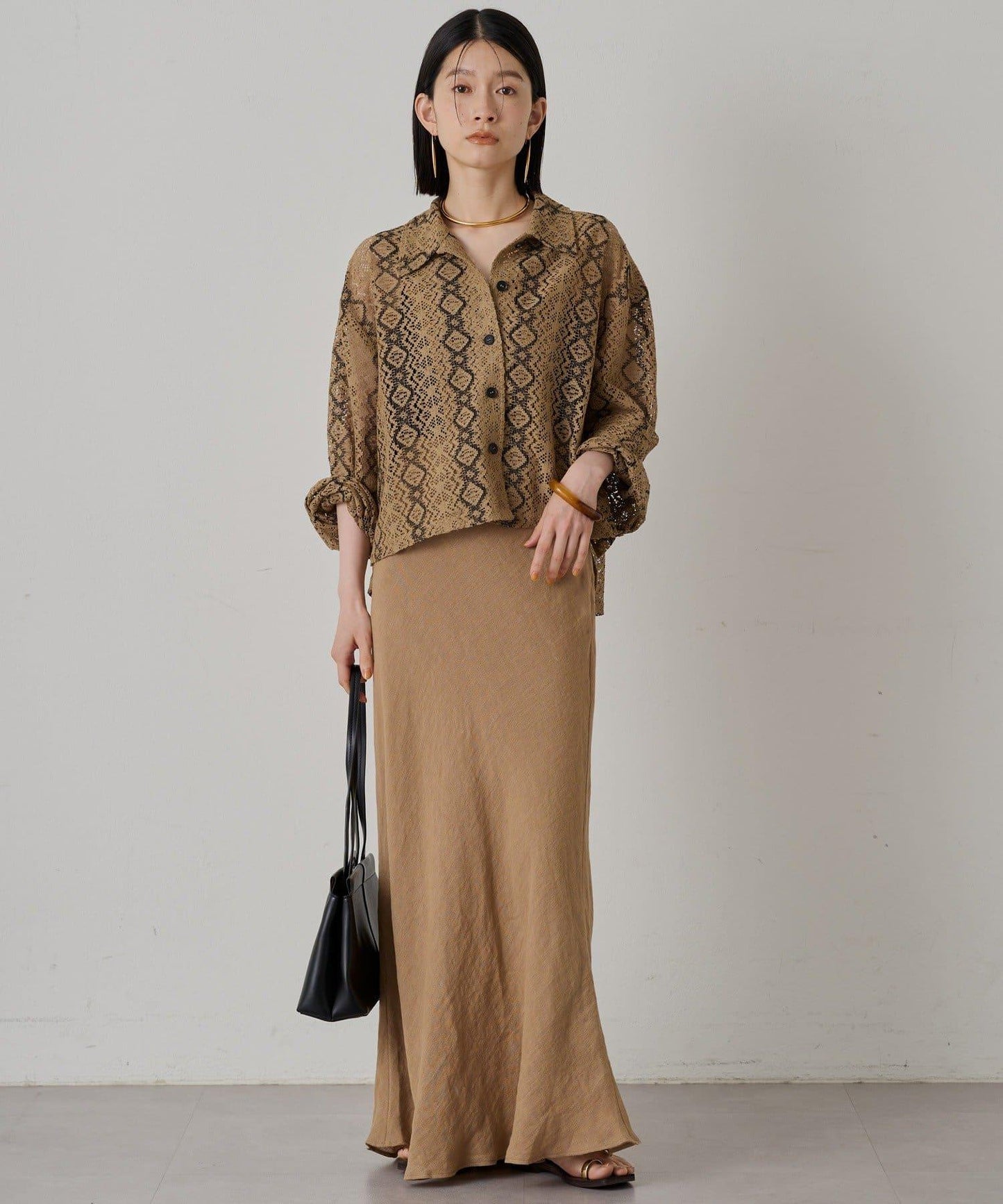 Loungedress 蕾絲開襟襯衫