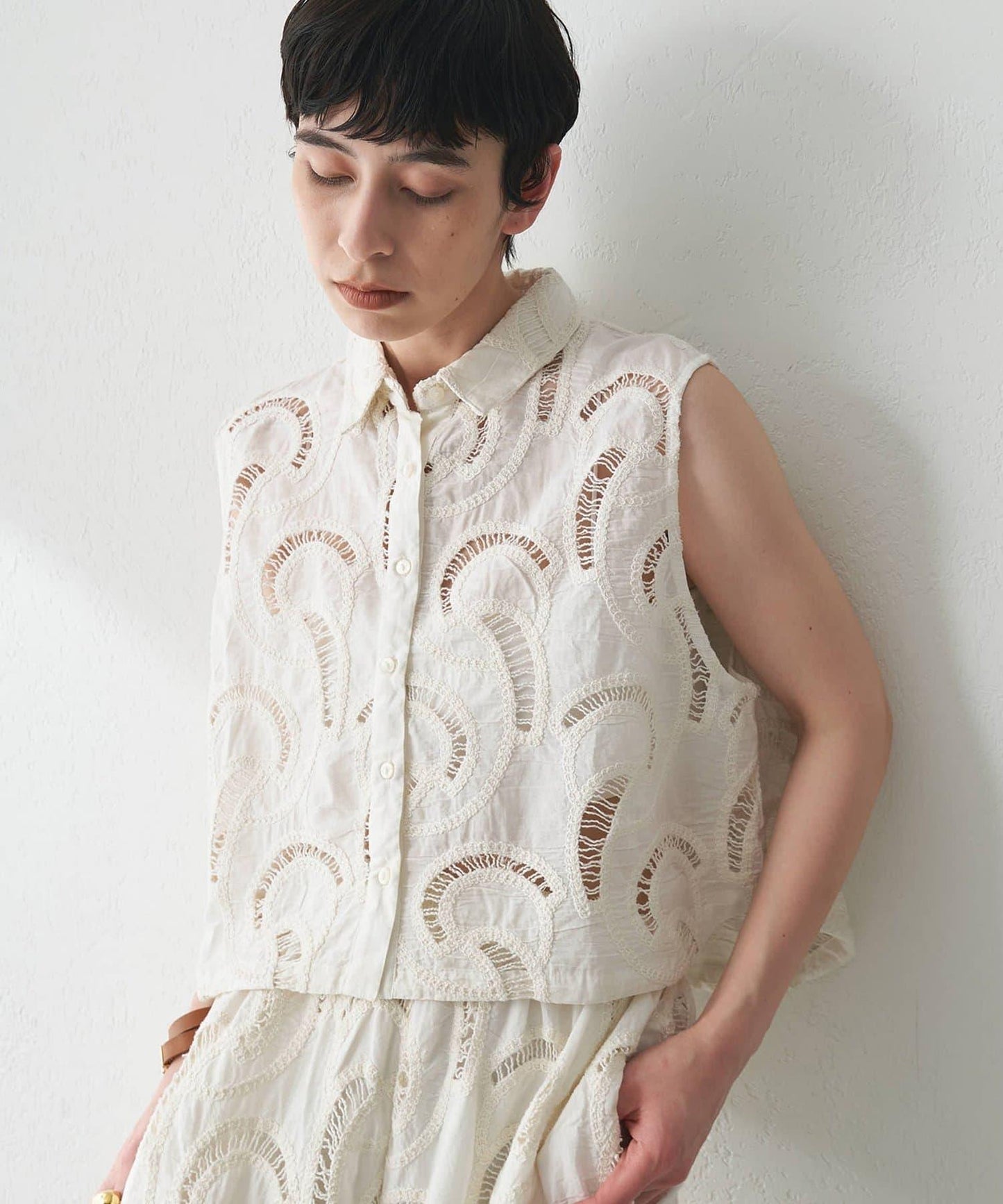 刺繡法式短袖襯衫