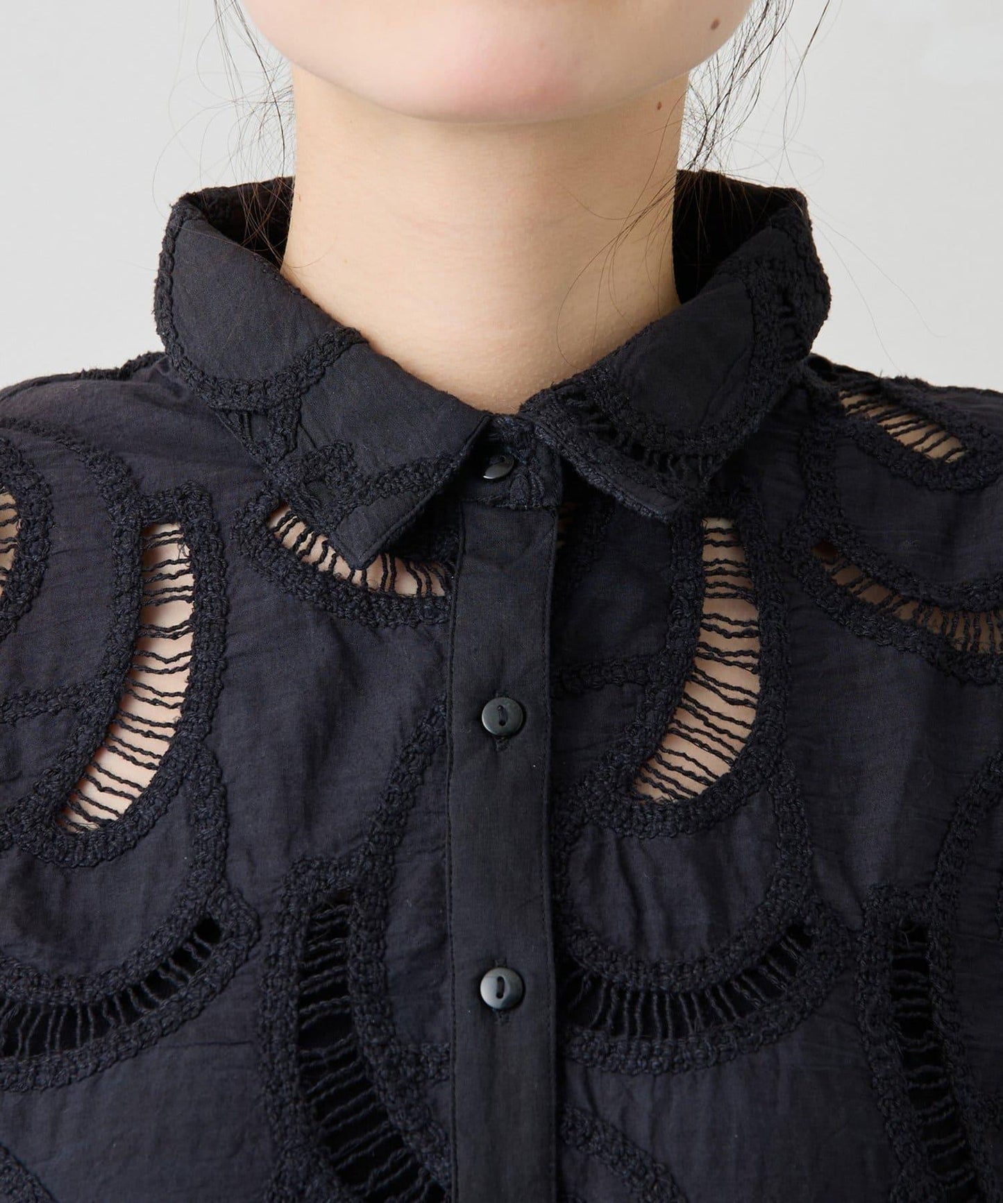 刺繡法式短袖襯衫