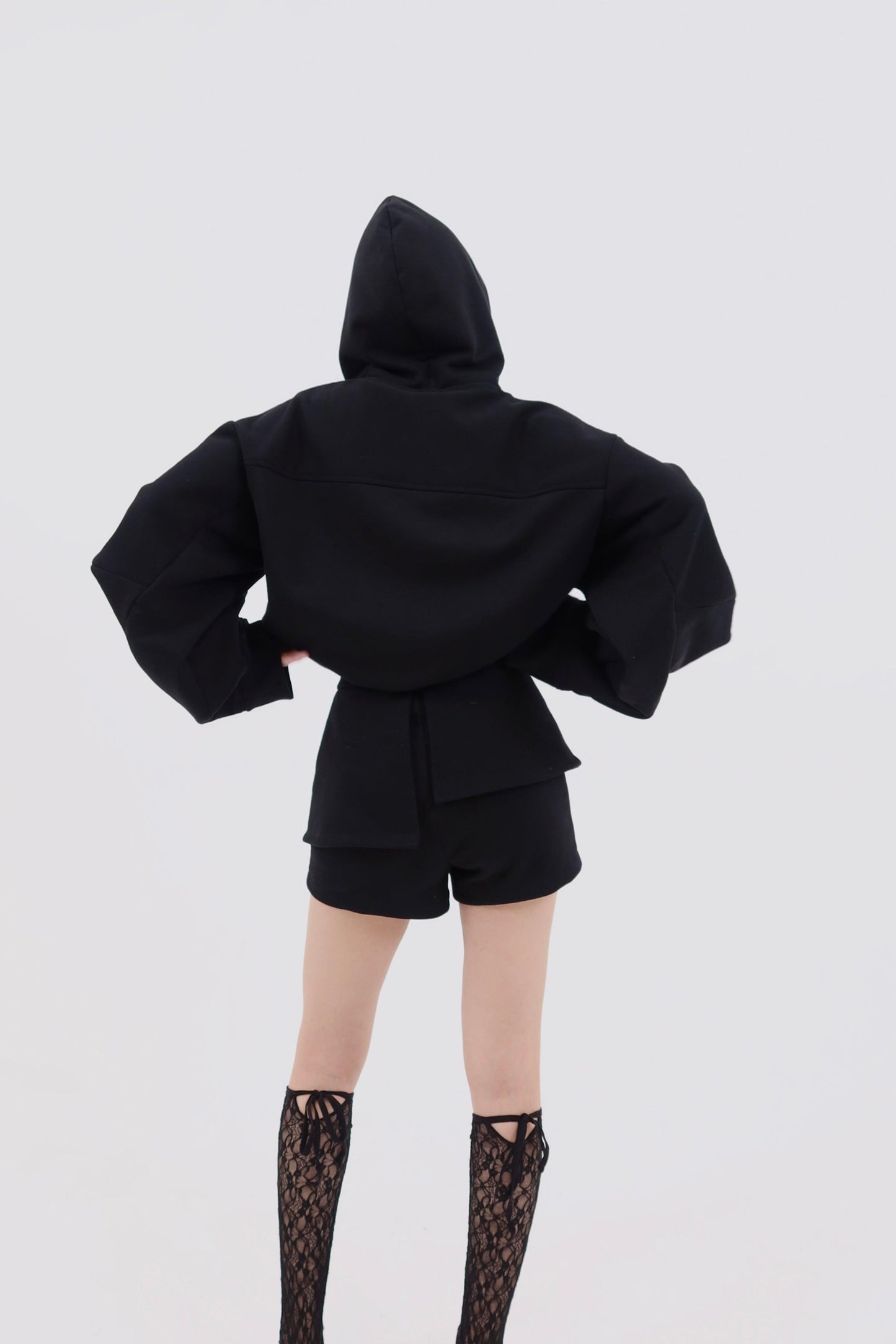 邊緣荷葉邊短褲