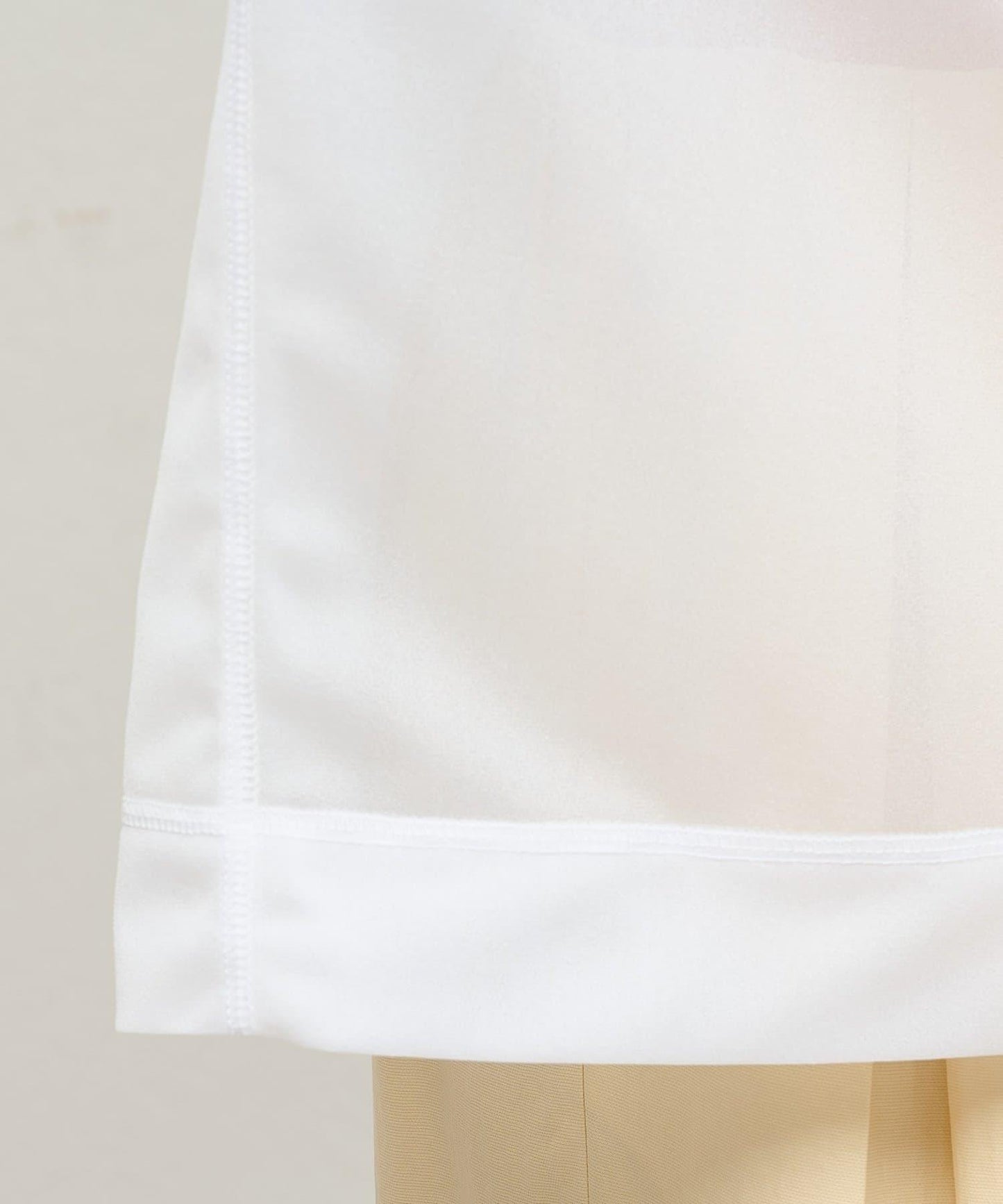 Omekashi 透膚剪裁套頭上衣