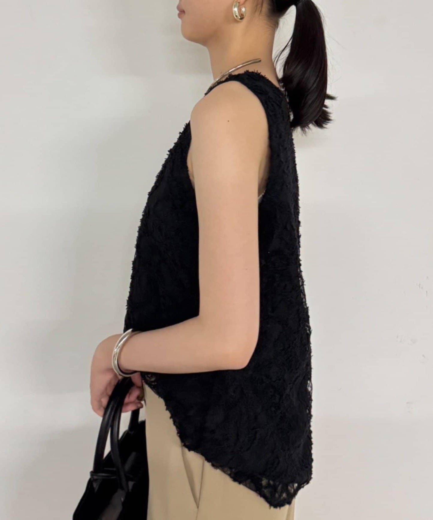 【Loungedress】 羽毛感設計 吊帶長款上衣