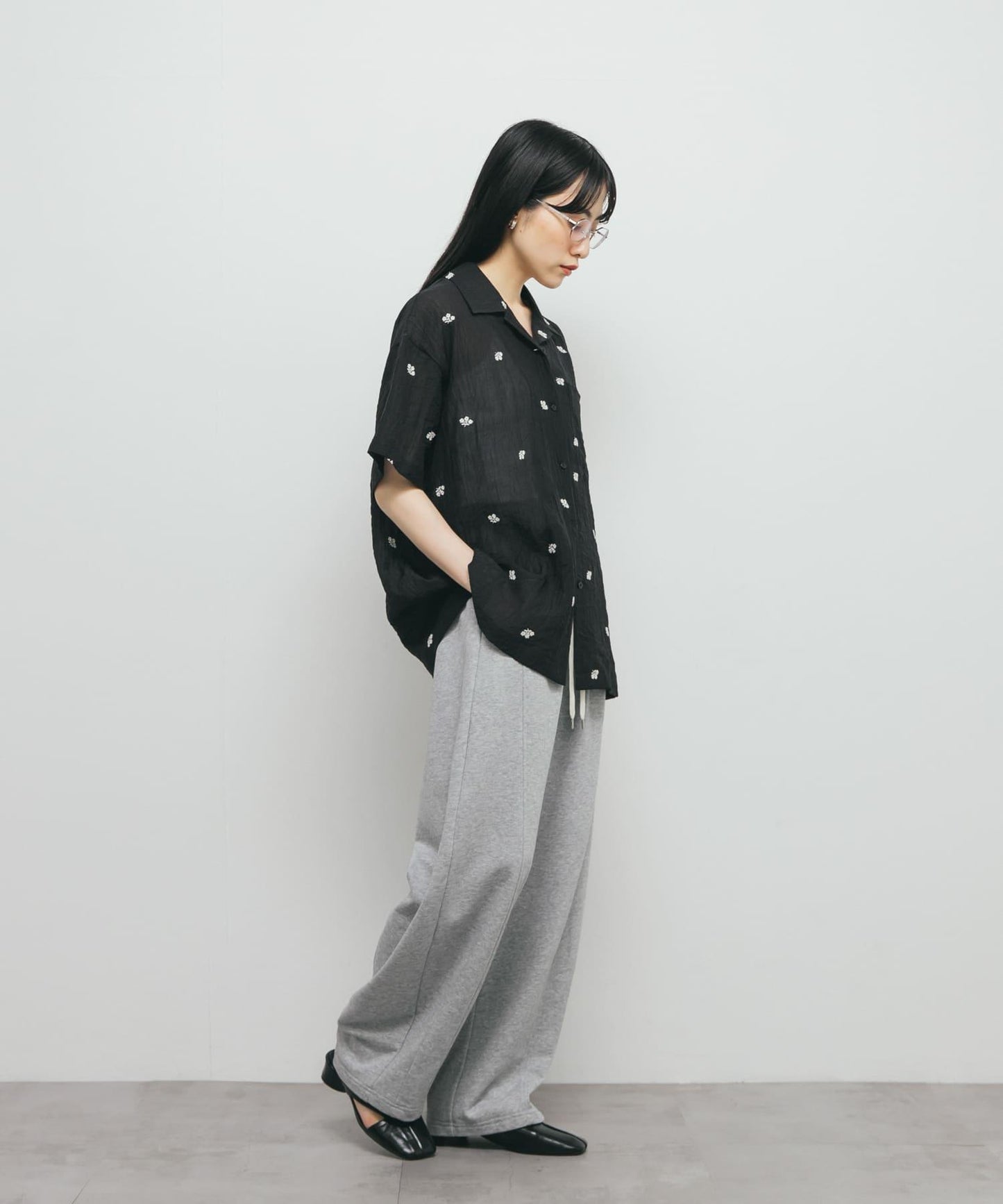 刺繡透視襯衫