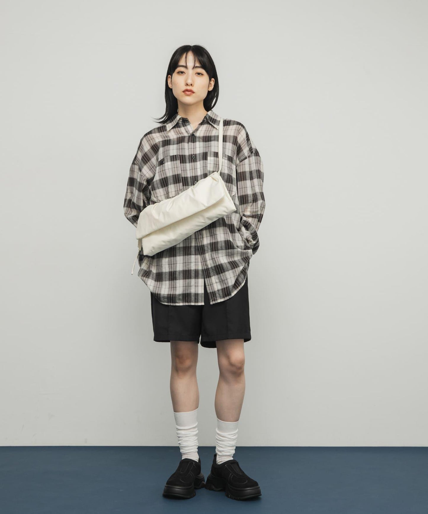 尼龍褶皺翻蓋包