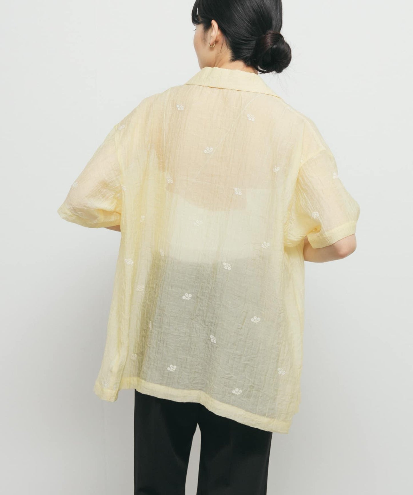 刺繡透視襯衫