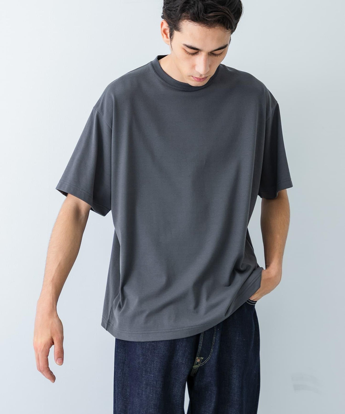 new basic 冷感速幹防曬短袖