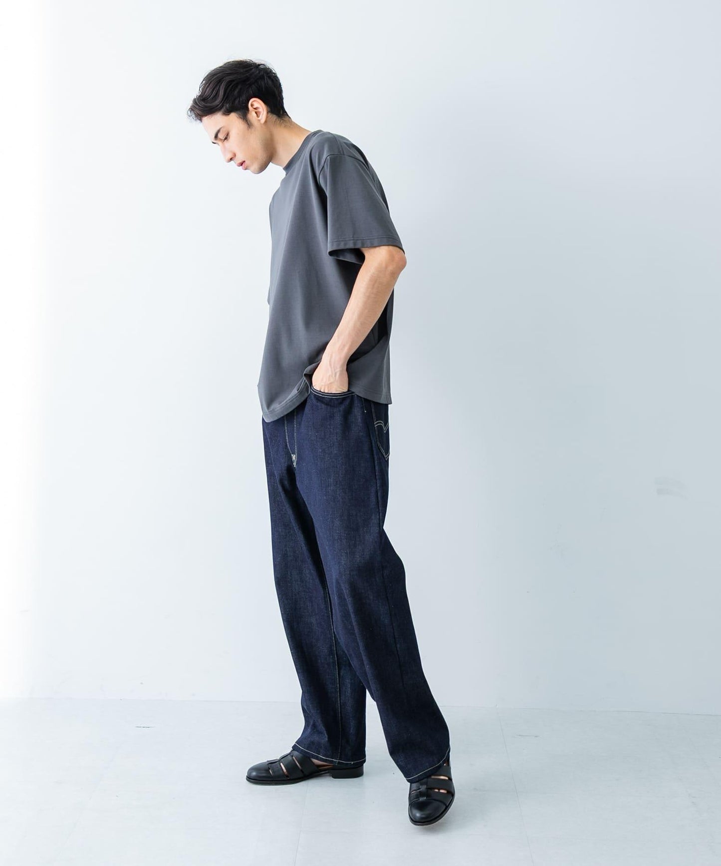 new basic 冷感速幹防曬短袖