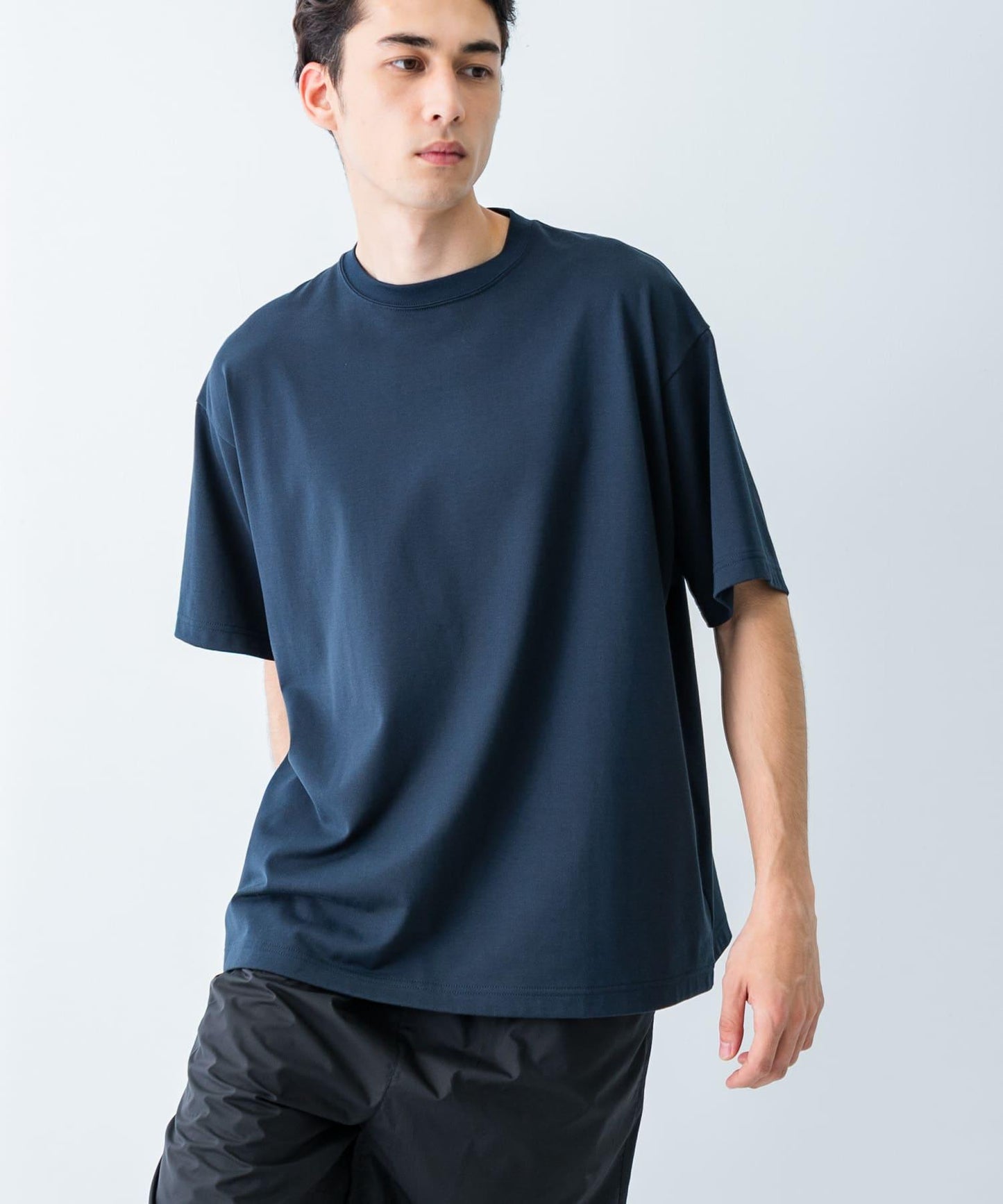new basic 冷感速幹防曬短袖