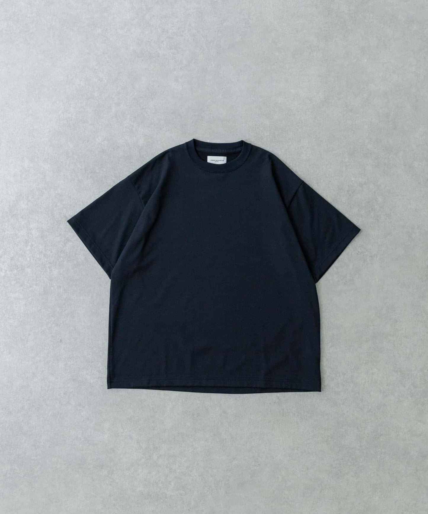 new basic 冷感速幹防曬短袖