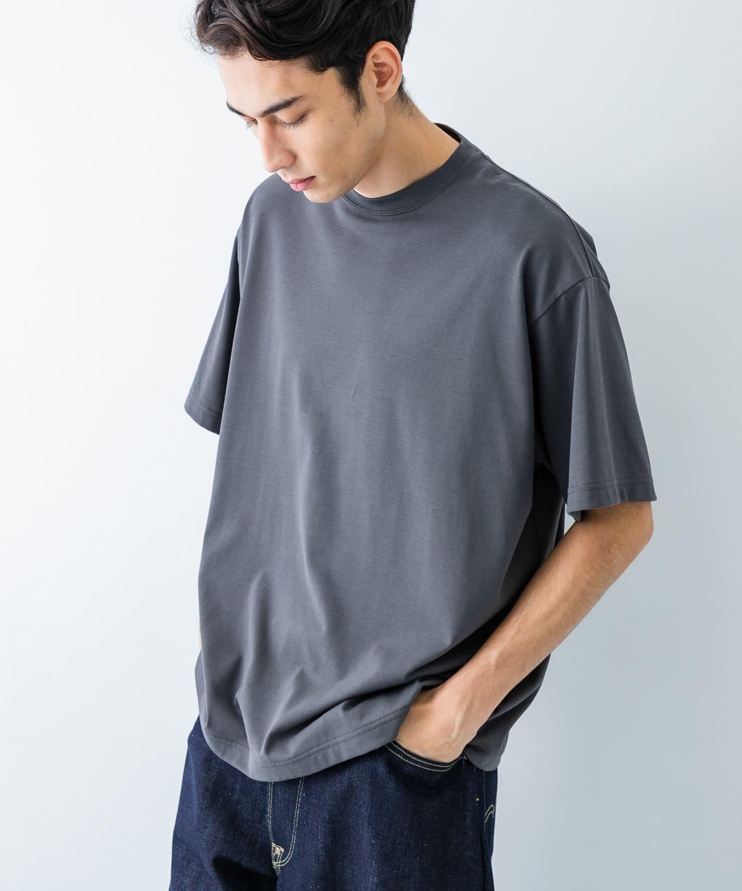 new basic 冷感速幹防曬短袖
