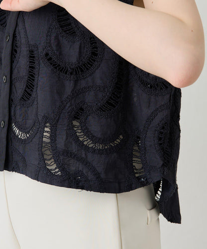 刺繡法式短袖襯衫