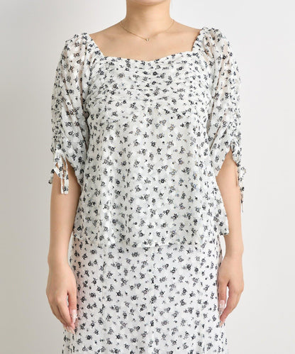 單色小花印花鬆緊袖襯衫