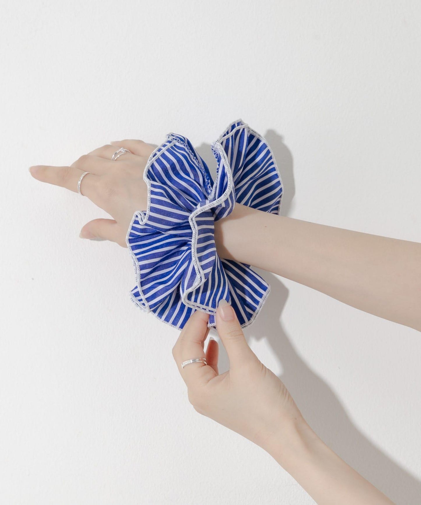 條紋蓬鬆髮圈