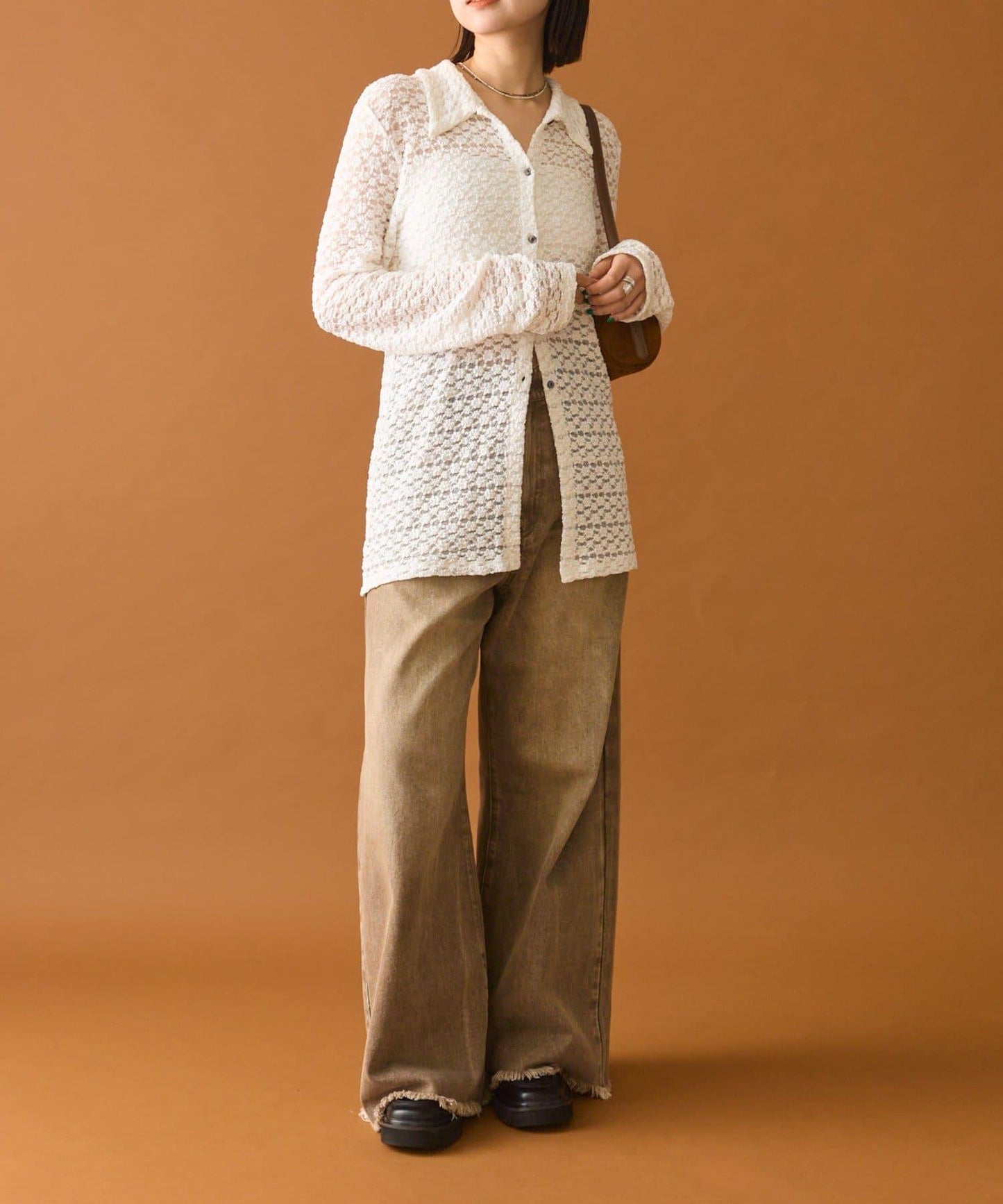 帶領口蕾絲開衫