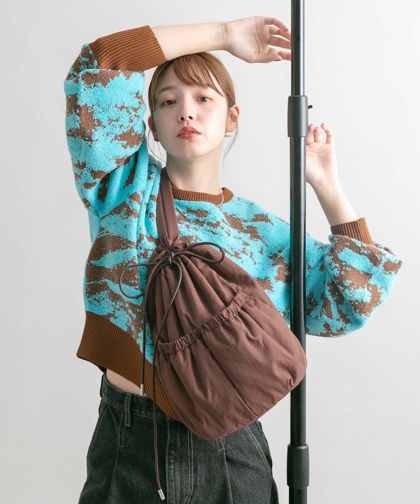 尼龍羽絨束口包