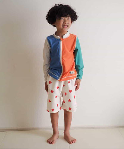 期待的沙灘短褲