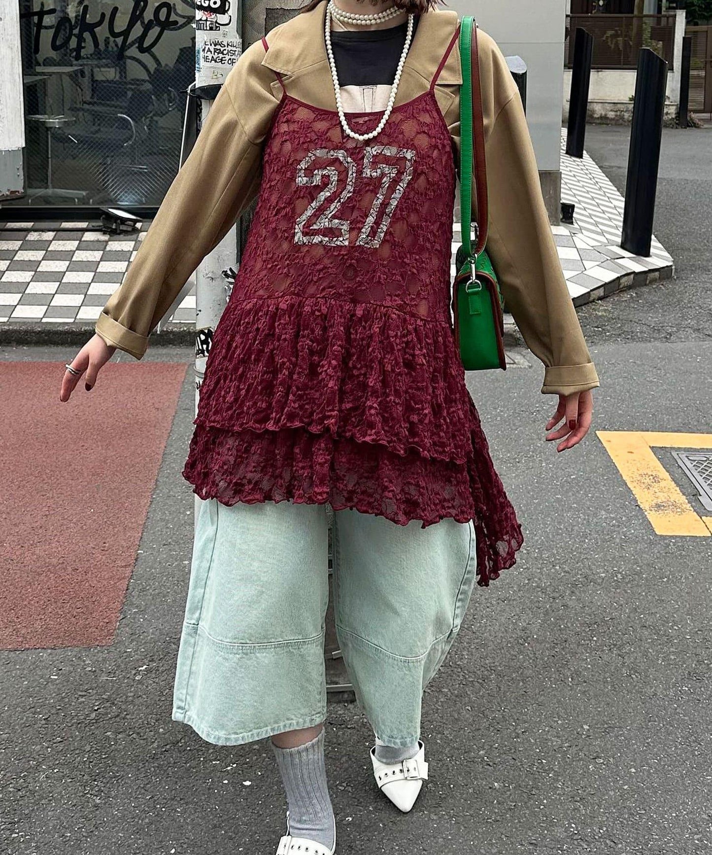 蕾絲連衣裙數字排列不規則下襬連衣裙