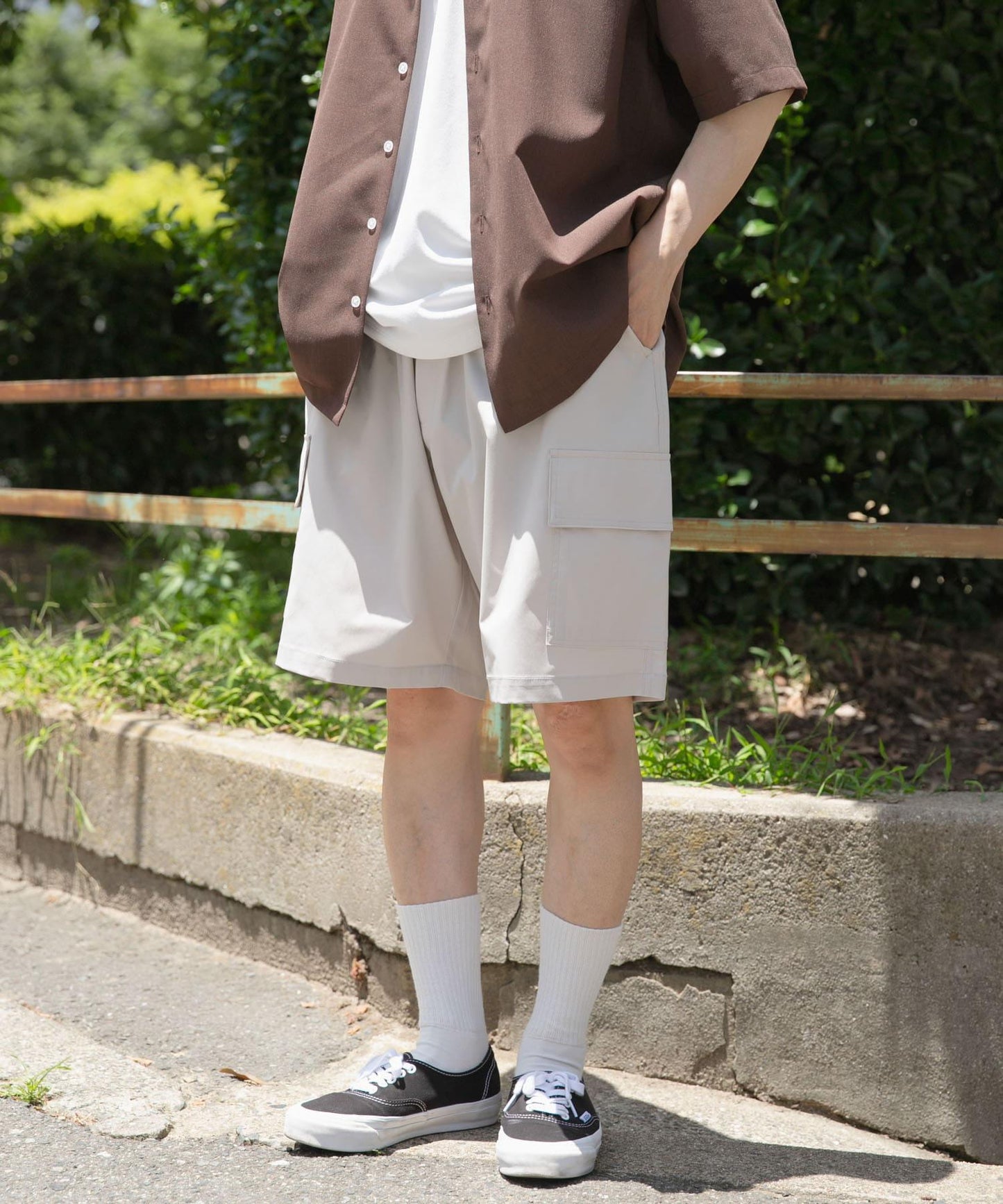 鬆緊腰休閒工裝短褲