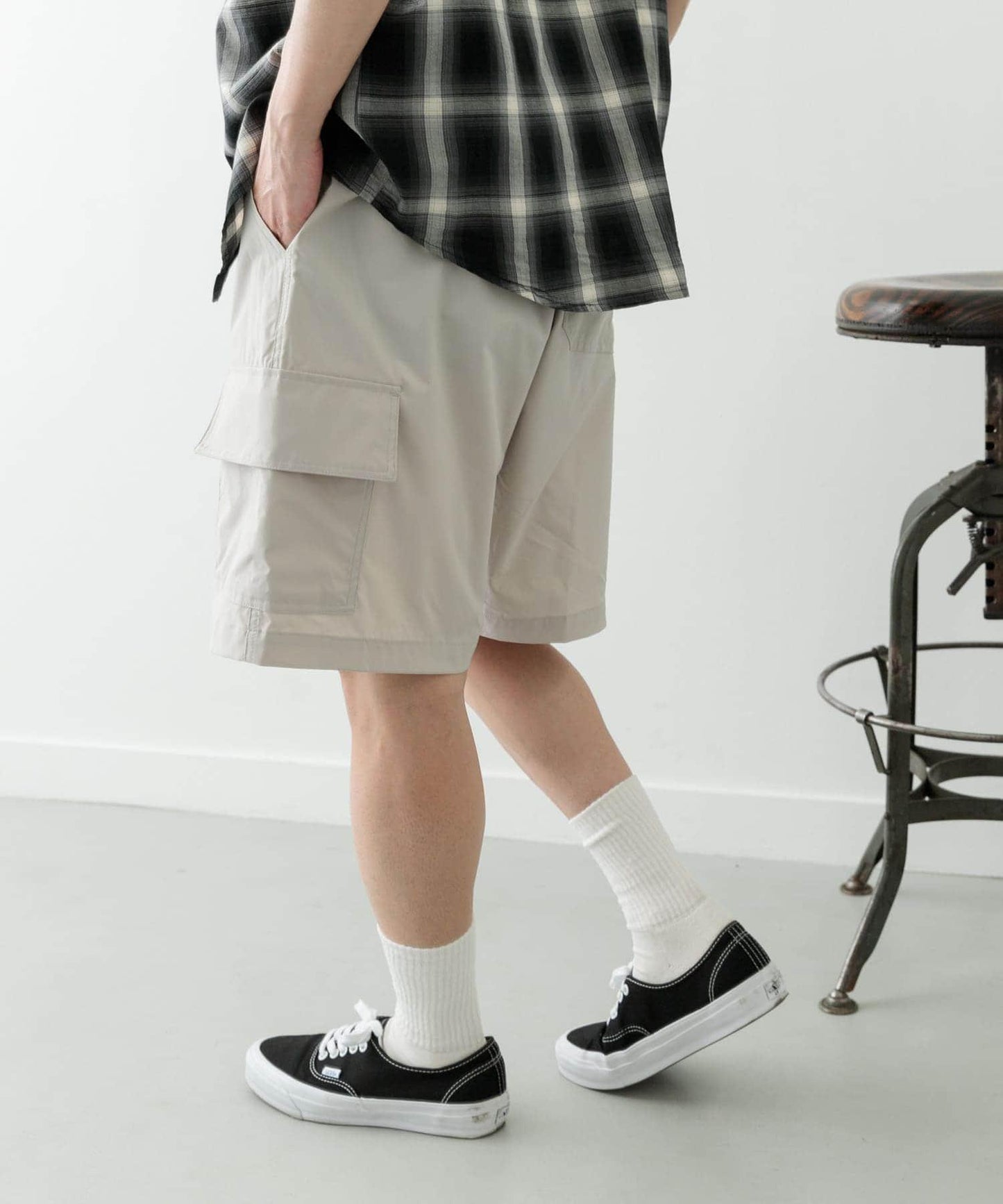 鬆緊腰休閒工裝短褲