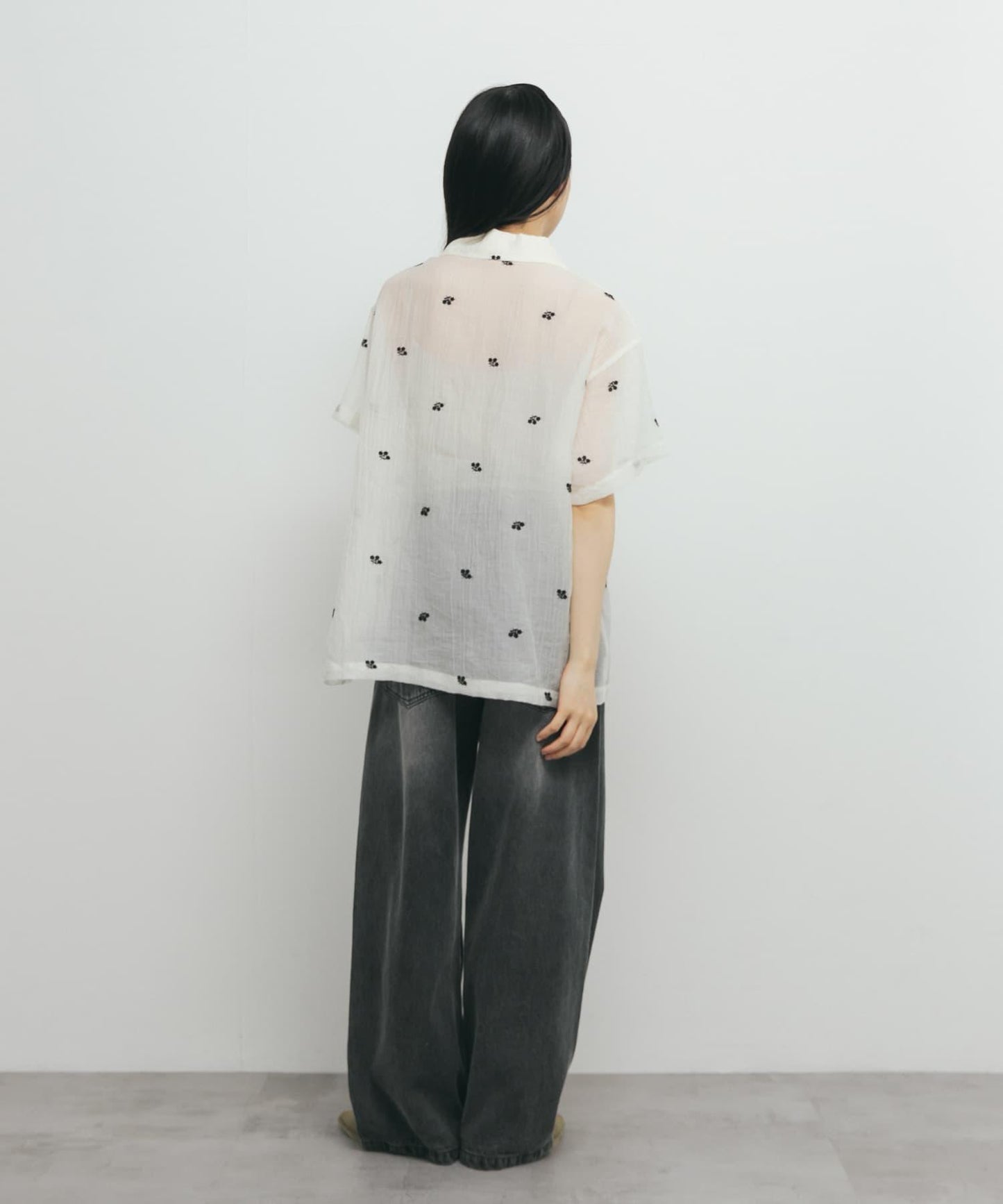 刺繡透視襯衫